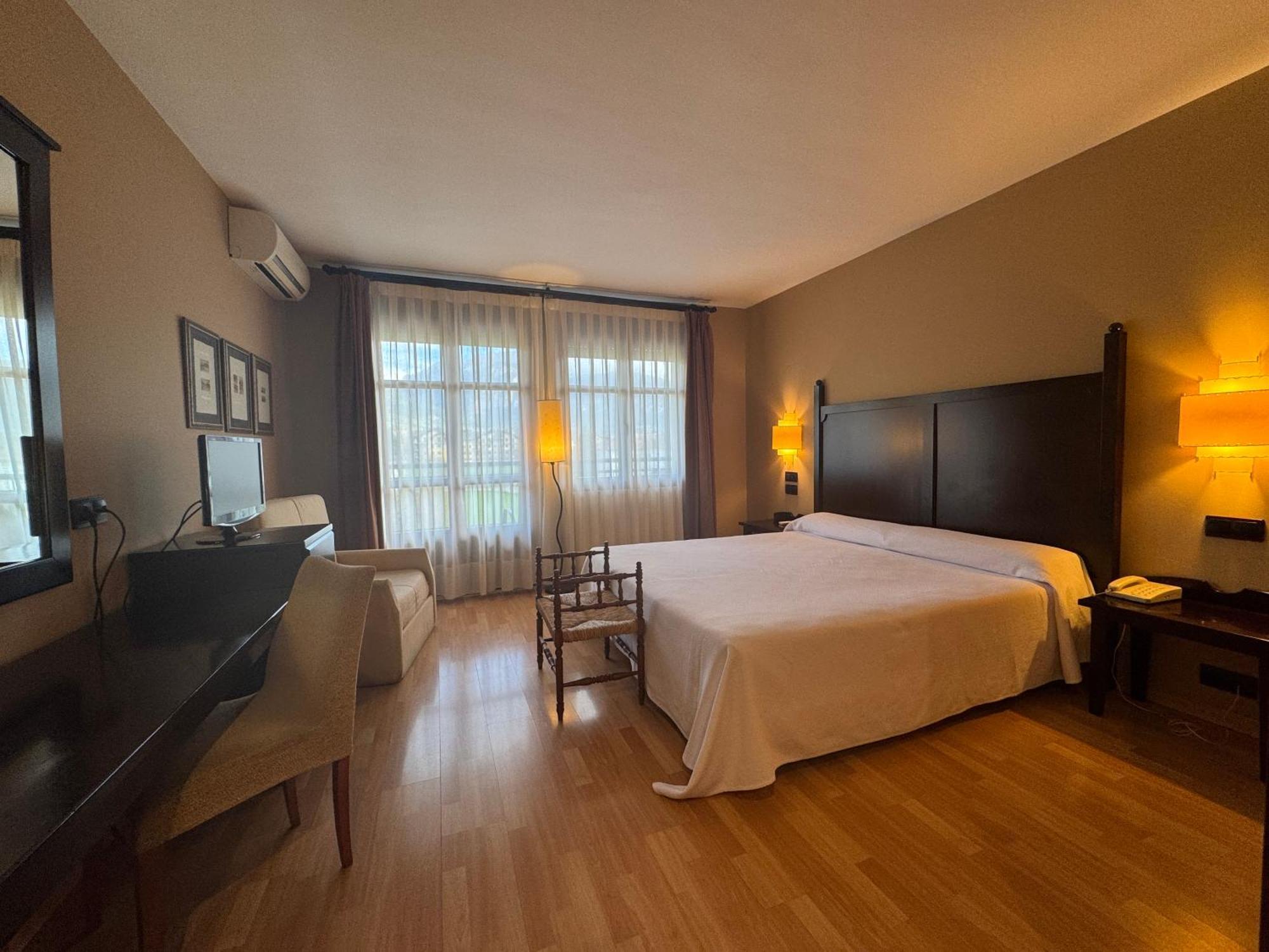 Hotel Cotiella Campo  Kültér fotó
