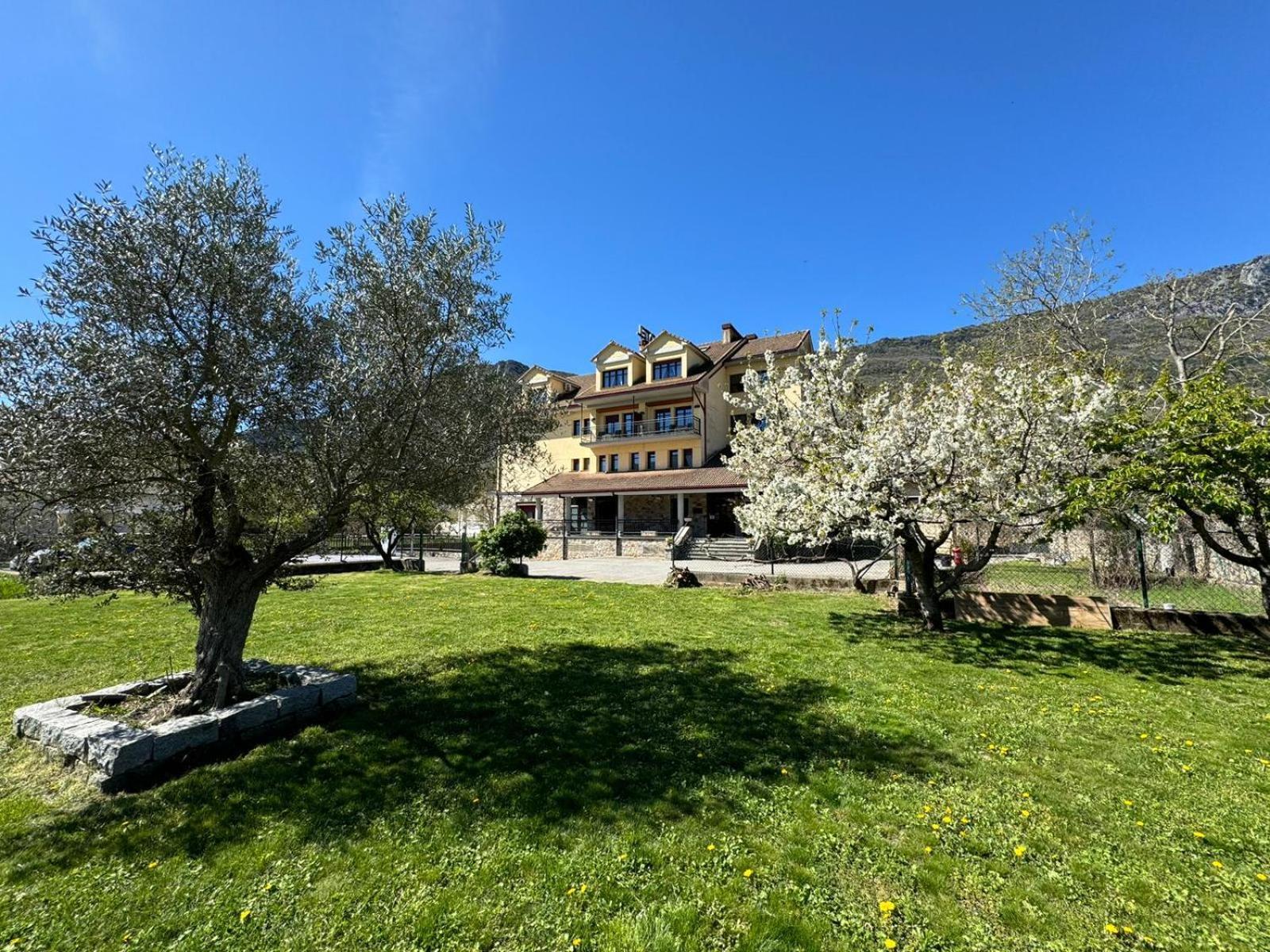 Hotel Cotiella Campo  Kültér fotó